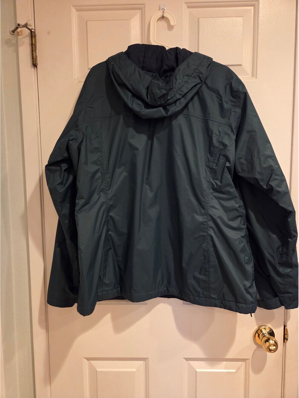 Columbia Men's XL Omni-Tech Waterproof Jacket with Hood - Picture 7 of 10